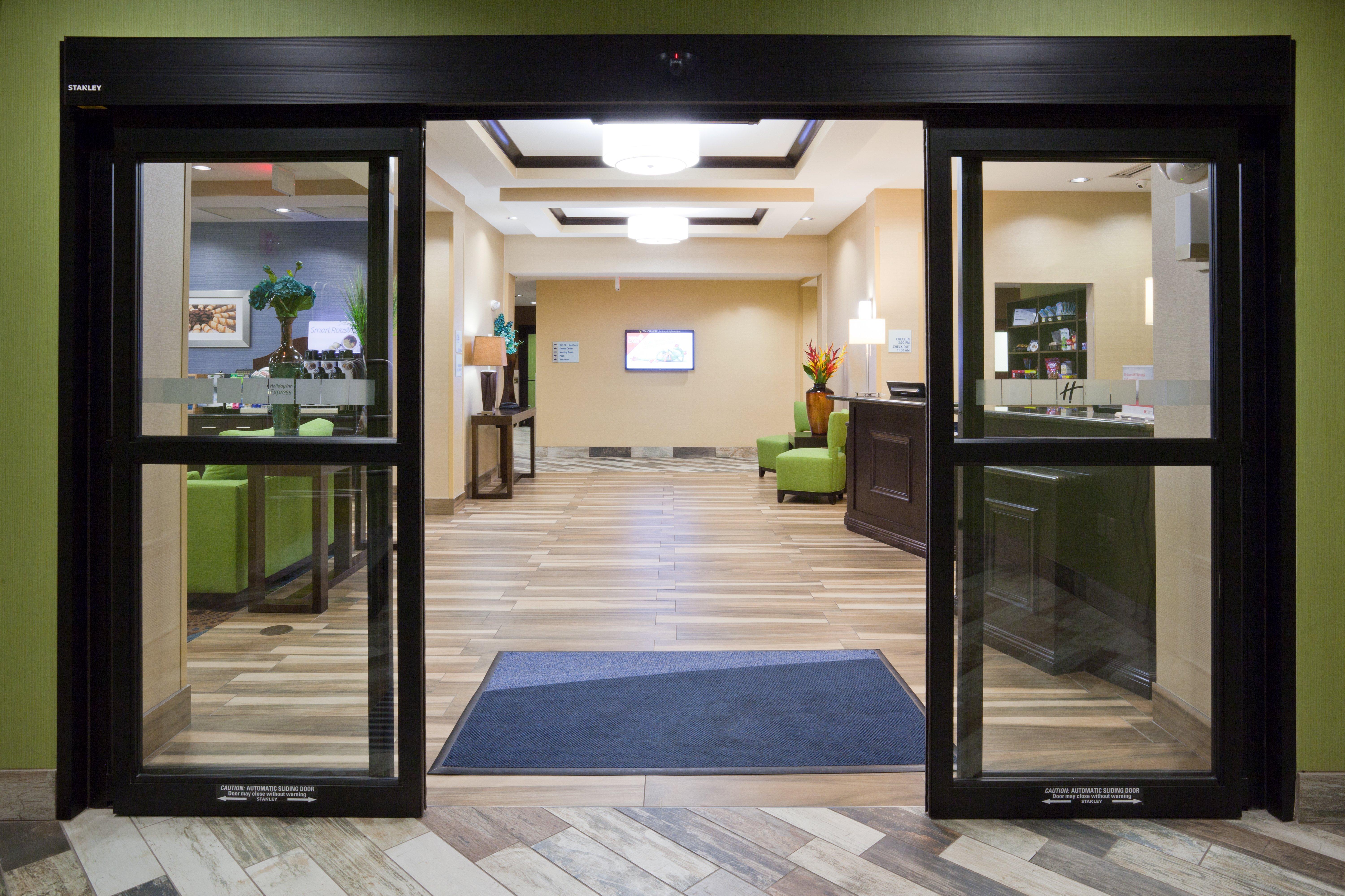 Holiday Inn Express & Suites Fort Dodge By Ihg Экстерьер фото