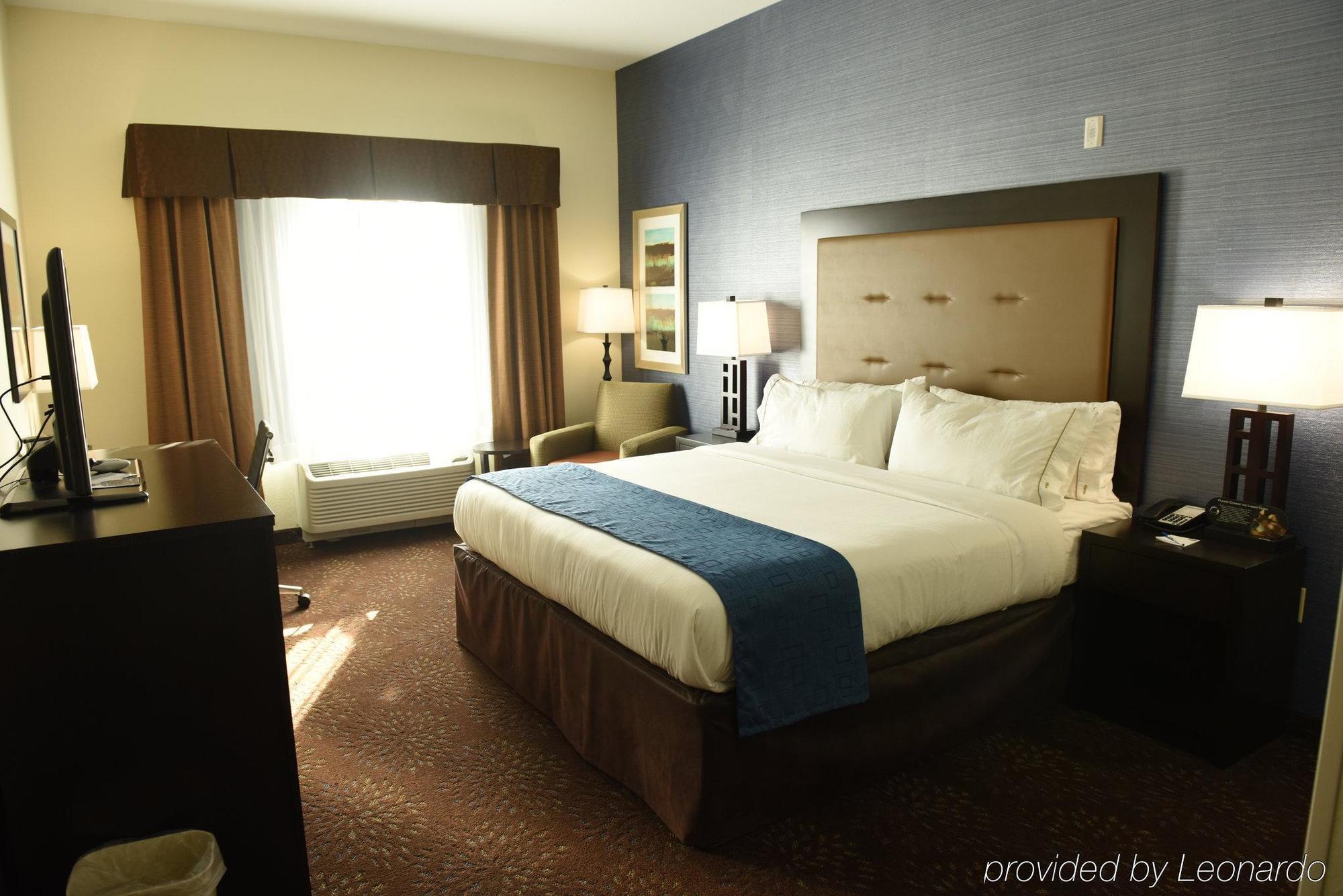 Holiday Inn Express & Suites Fort Dodge By Ihg Экстерьер фото