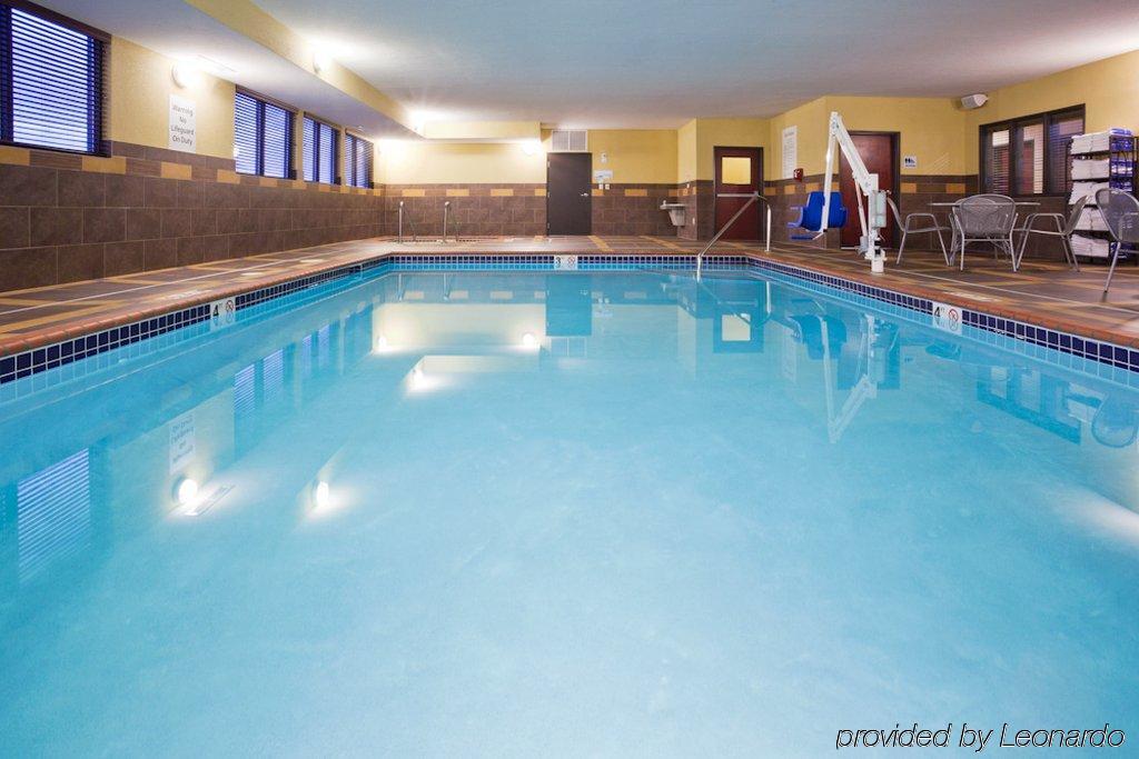 Holiday Inn Express & Suites Fort Dodge By Ihg Экстерьер фото